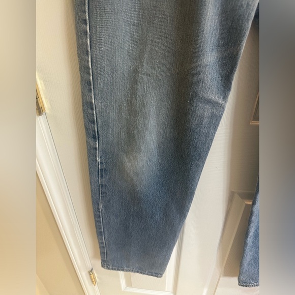 Vintage Mens Distress Levi’s 550 light blue denim 34x32 Relaxed Fit - Picture 4 of 15